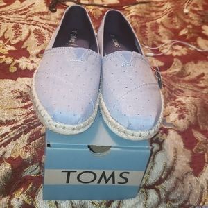 Brand New Tom's Shoes